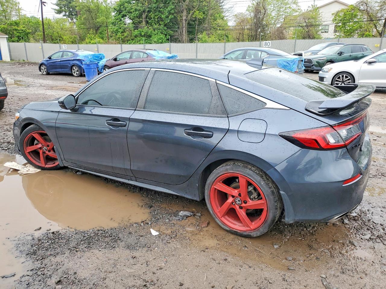 2022 Honda Civic Sport Touring - Image 2