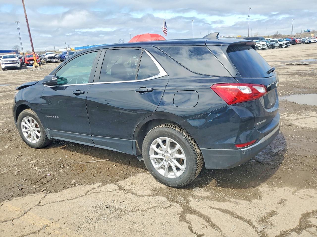 2021 Chevrolet Equinox Lt - Фото 2