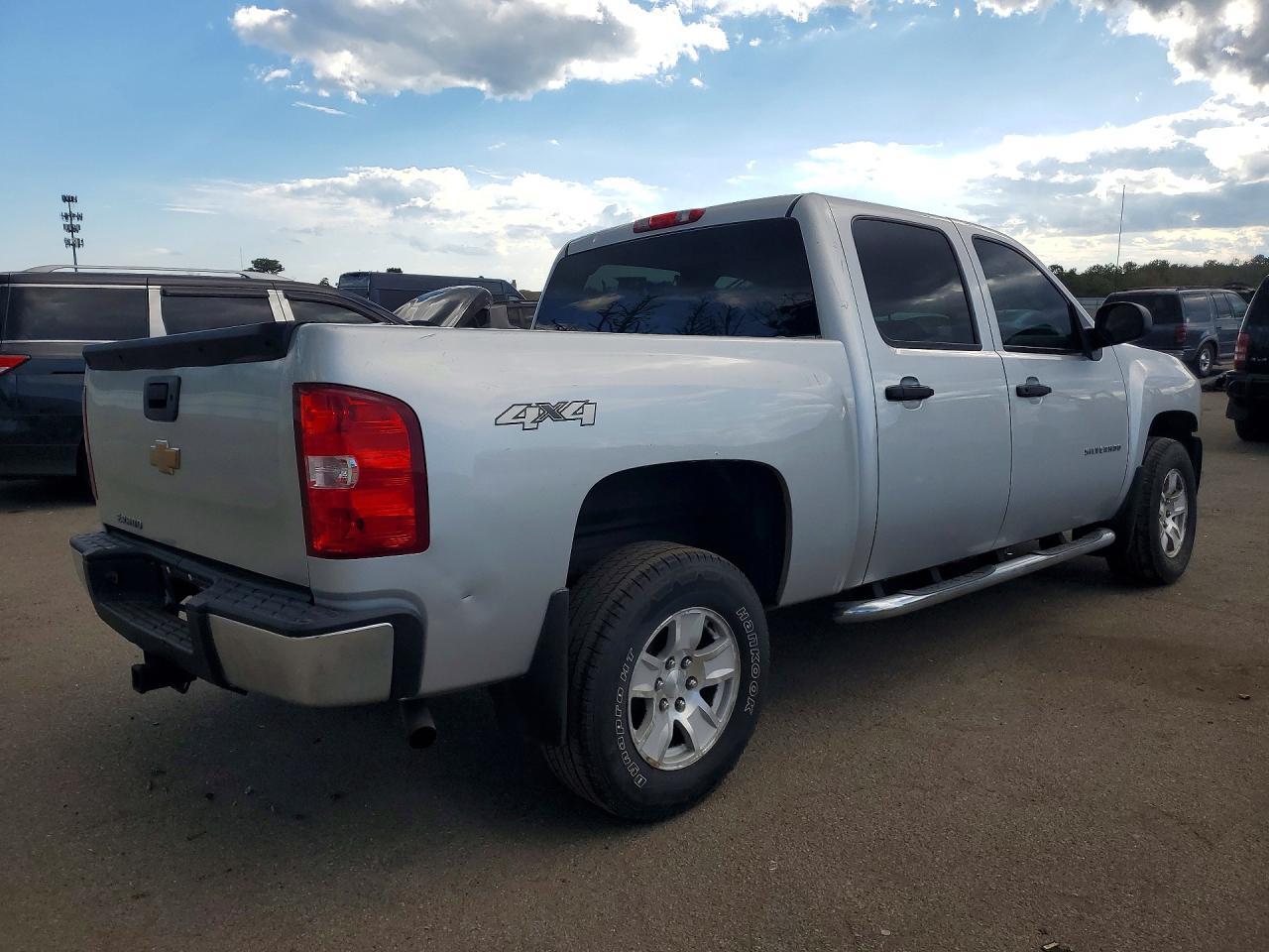 2012 Chevrolet Silverado K1500 - Фото 3