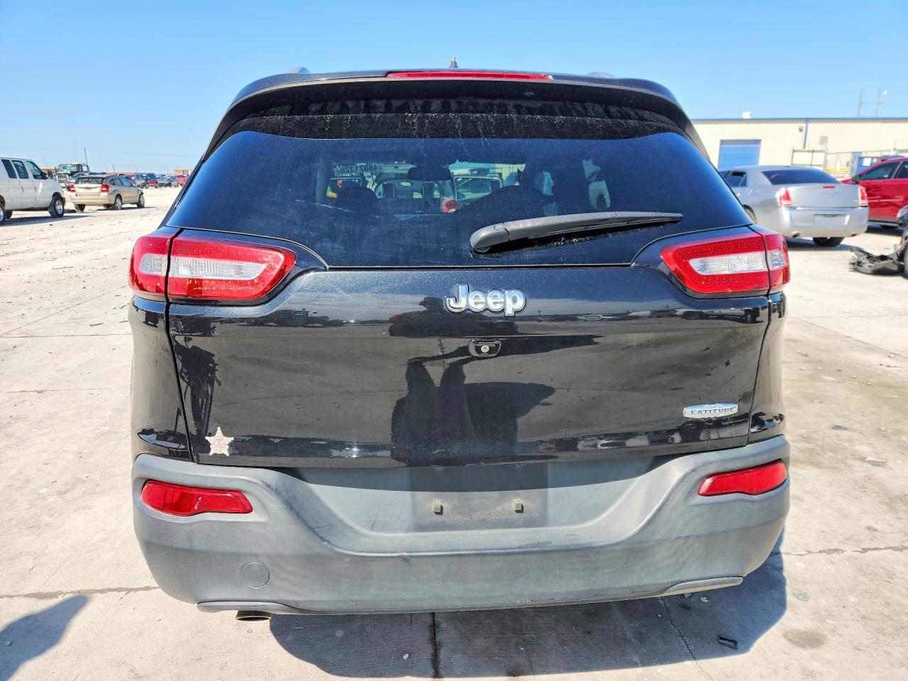 2016 Jeep Cherokee Latitude - Фото 6