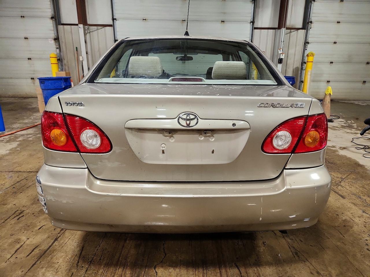 2004 Toyota Corolla Le - Image 6