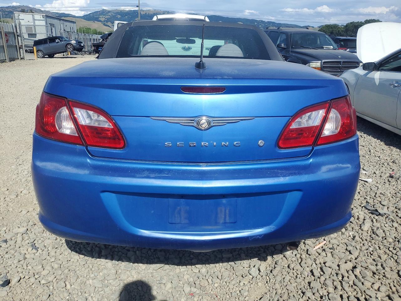 2008 Chrysler Sebring - Image 6