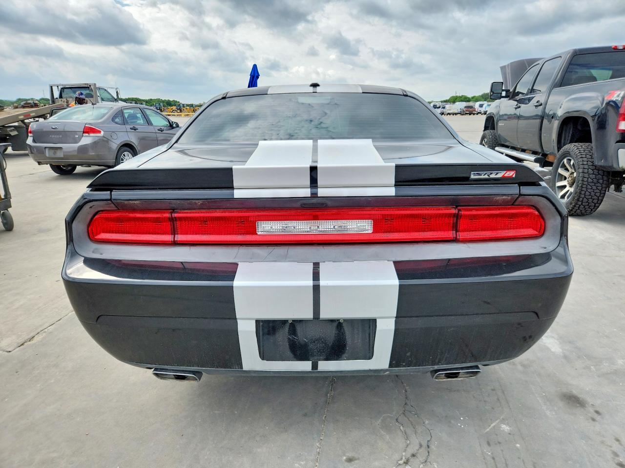 2012 Dodge Challenger Srt-8 - Image 6