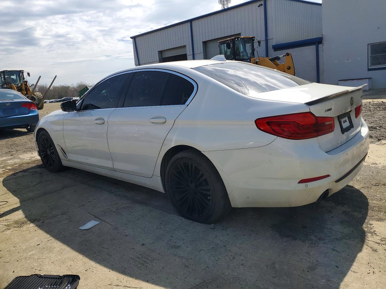 2019 BMW 530 Xi xDrive Sport - Фото 2