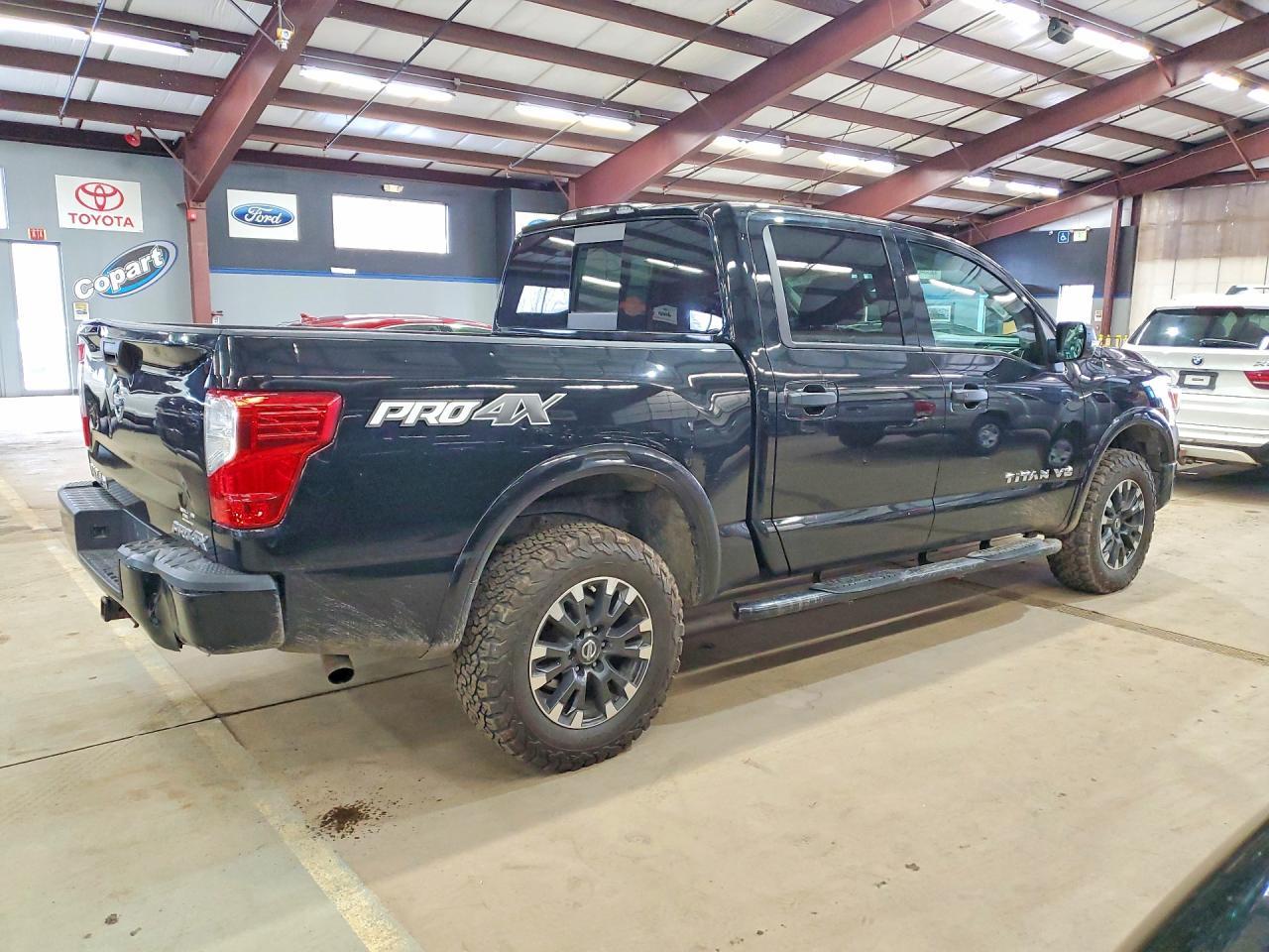2019 Nissan Titan Pro-4X - Image 3