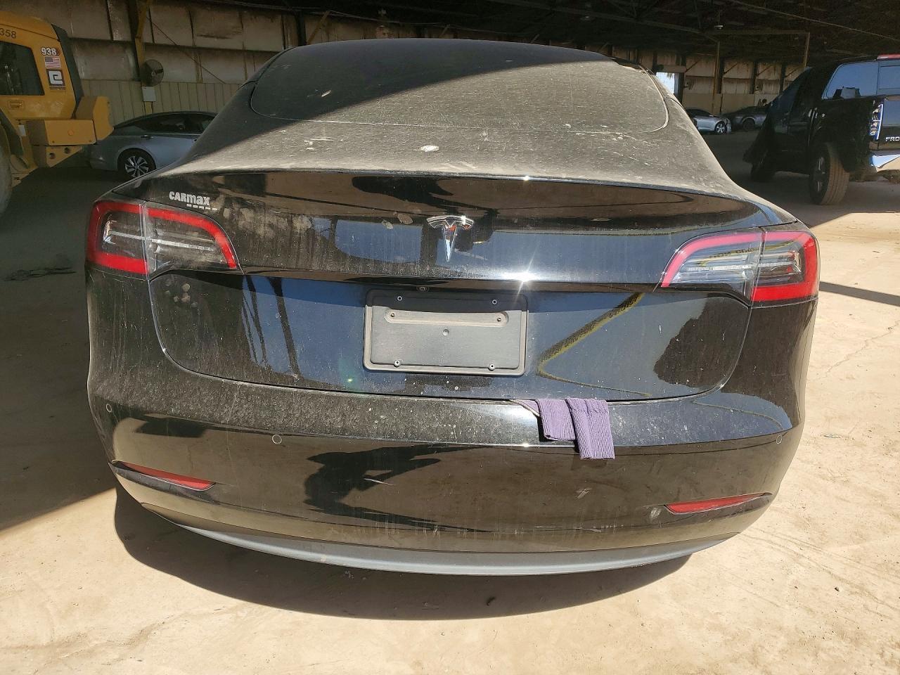 2022 Tesla Model 3 - Image 6