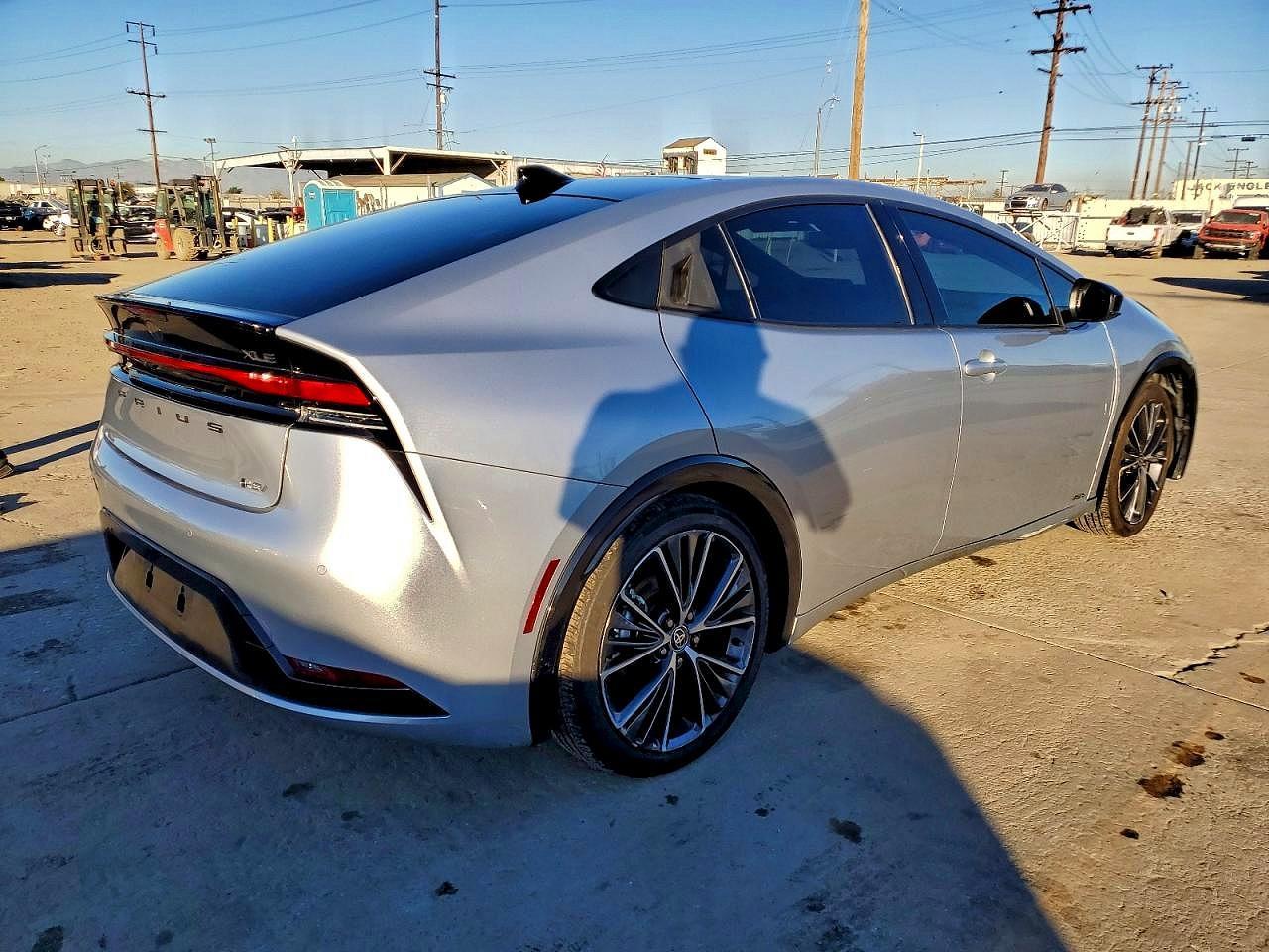 2023 Toyota Prius Xle - Image 3