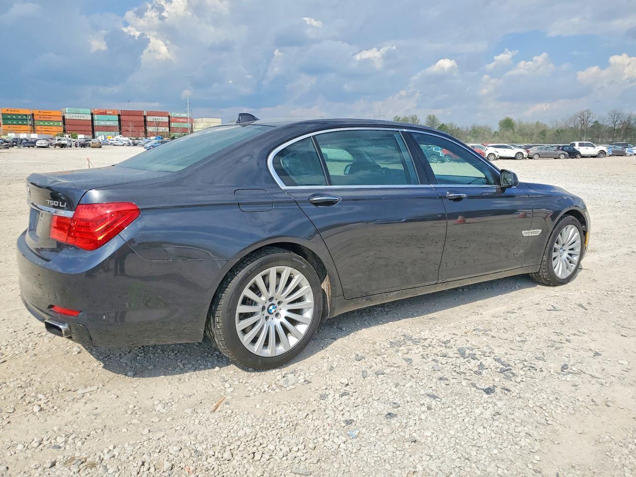 2011 BMW 750 Lxi - Image 3