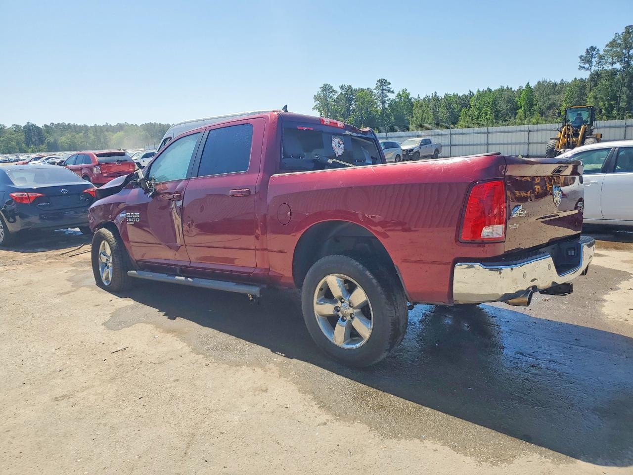 2019 Ram 1500 Classic Slt - Фото 2