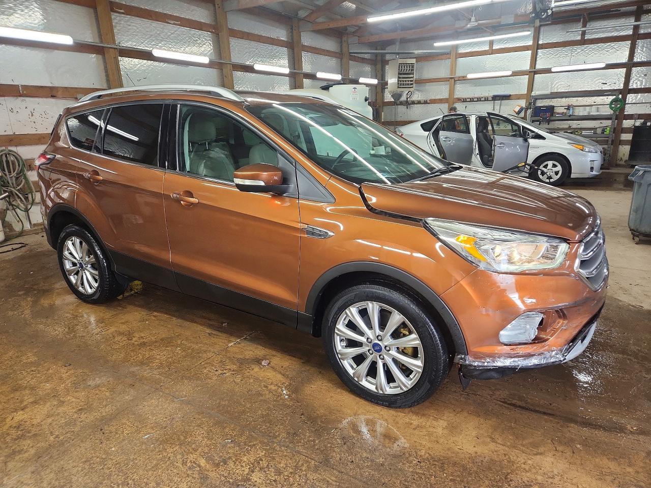 2017 Ford Escape Titanium - Image 4