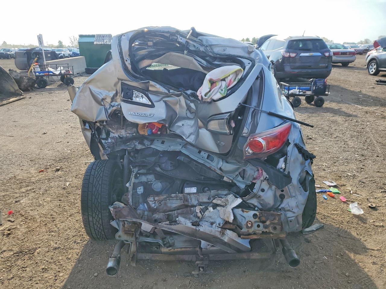 2011 Mazda 3 S - Image 6