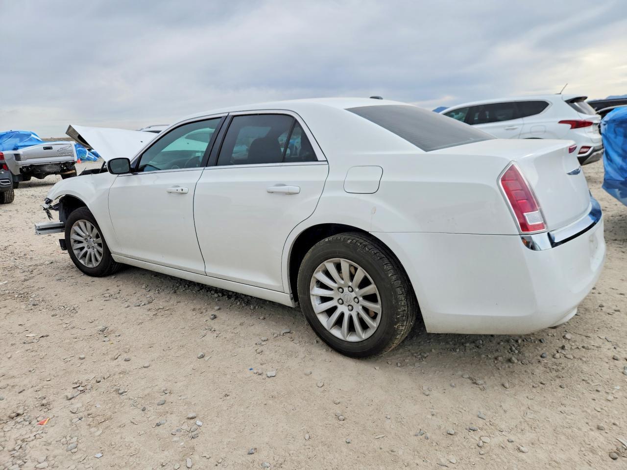 2014 Chrysler 300 - Image 2