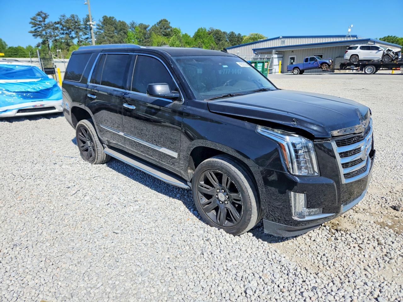 2015 Cadillac Escalade Luxury - Image 4