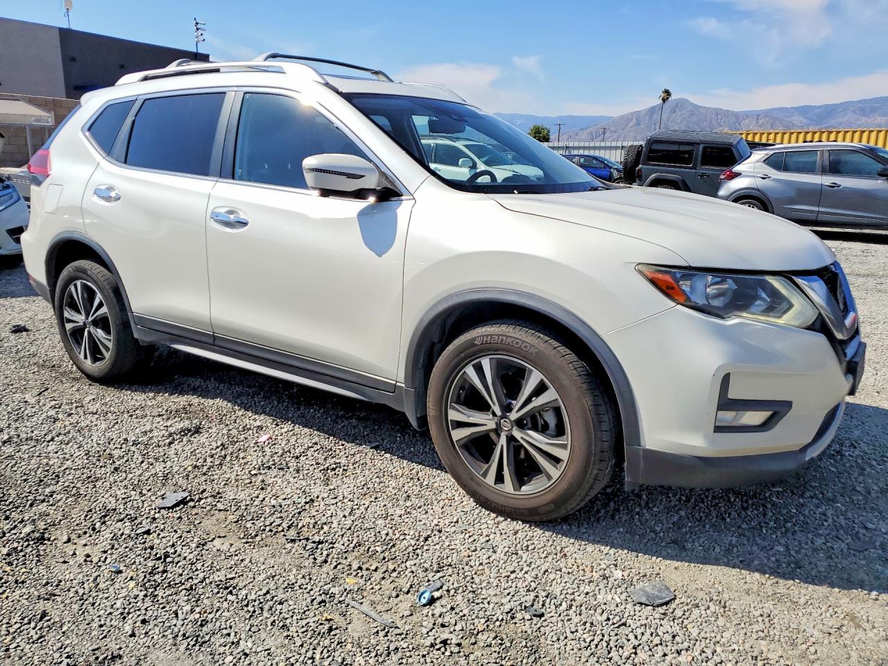 2020 Nissan Rogue Sv - Image 4