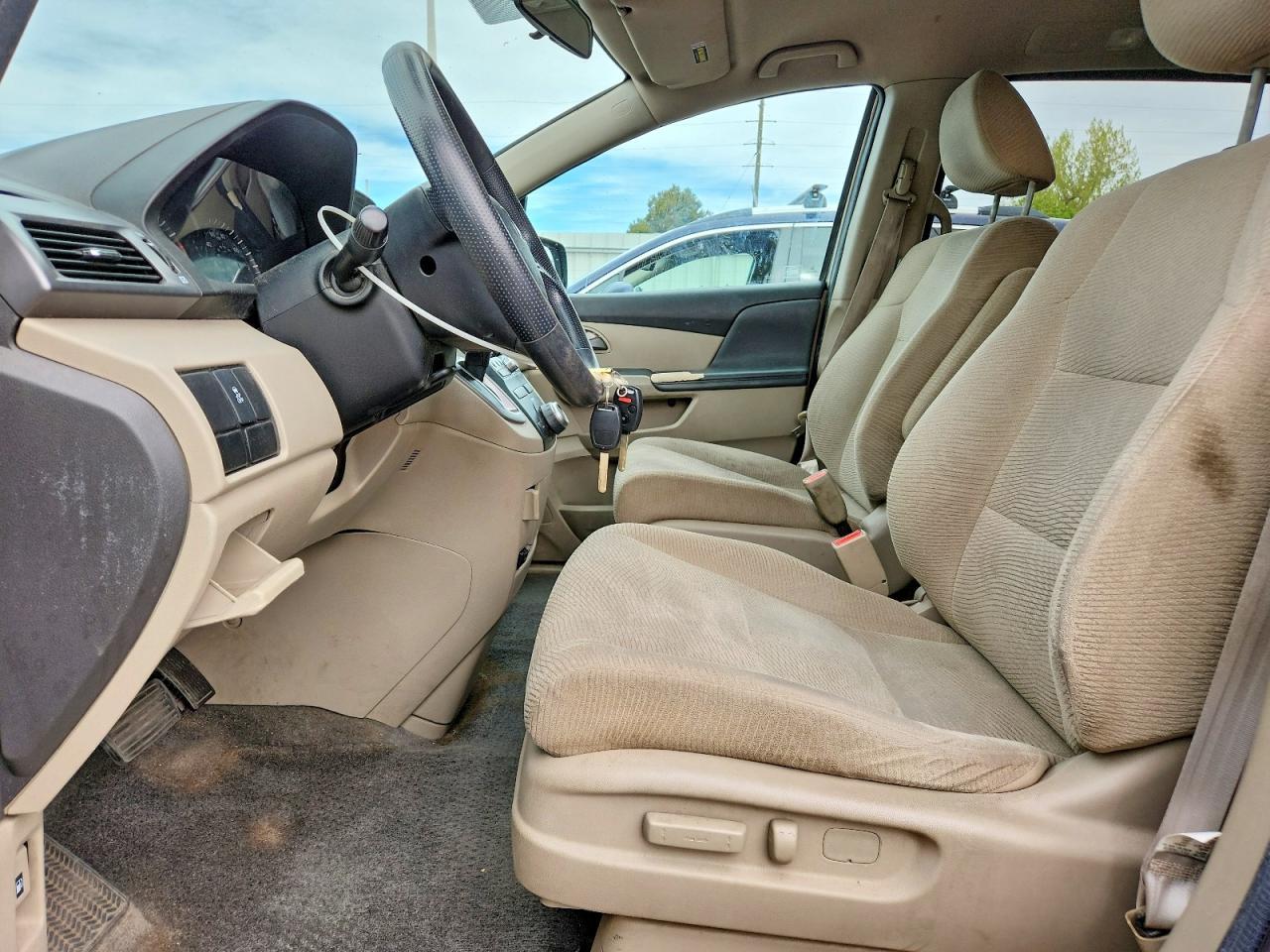 2012 Honda Odyssey Lx - Image 7