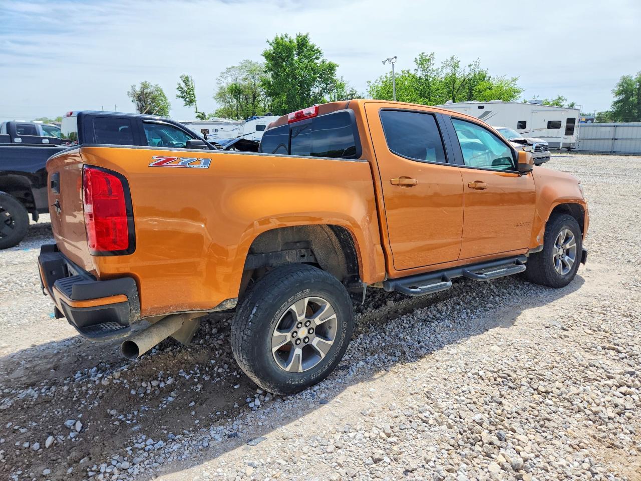 2017 Chevrolet Colorado Z71 - Фото 3