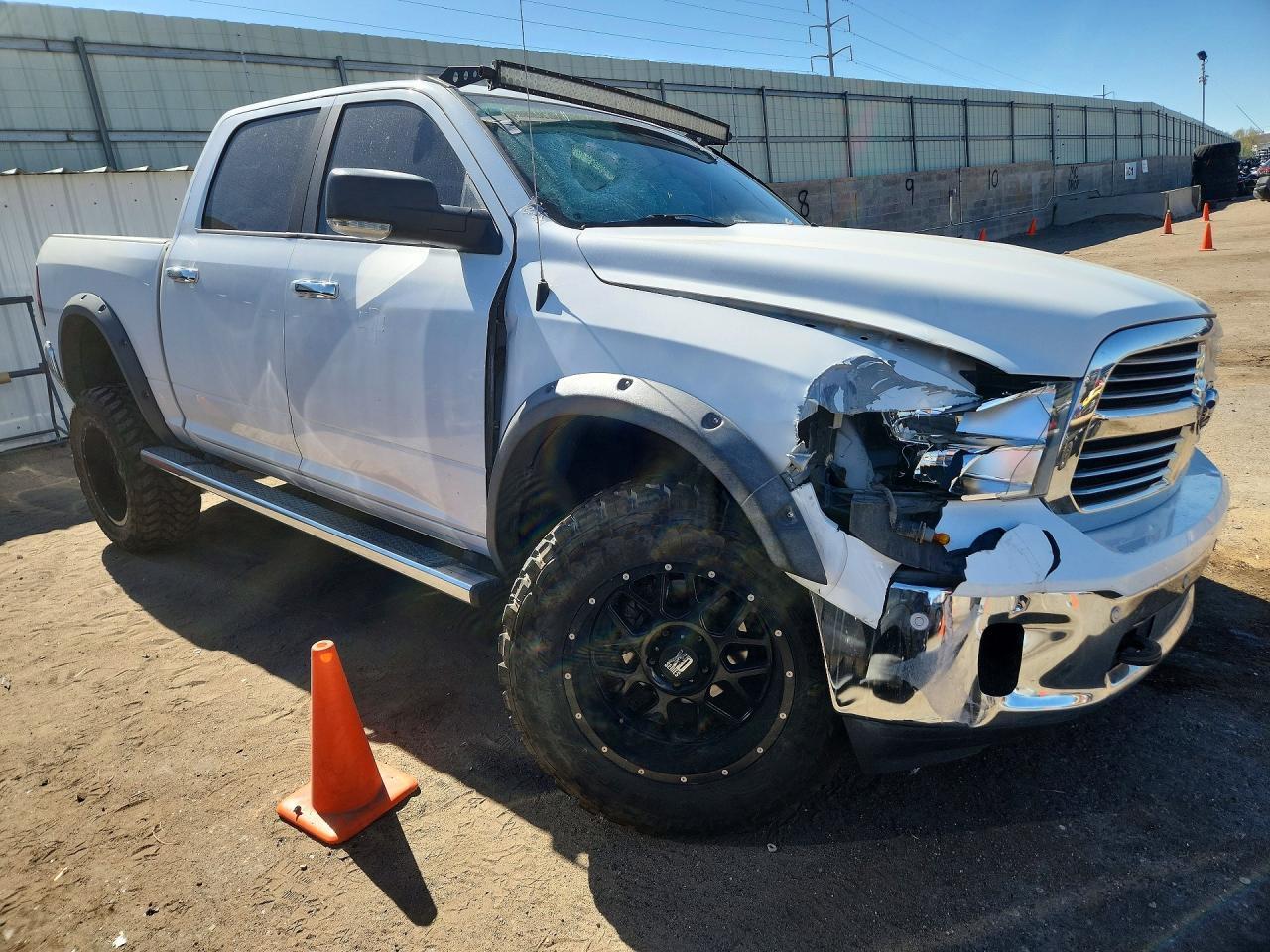 2017 Ram 1500 Slt - Image 4
