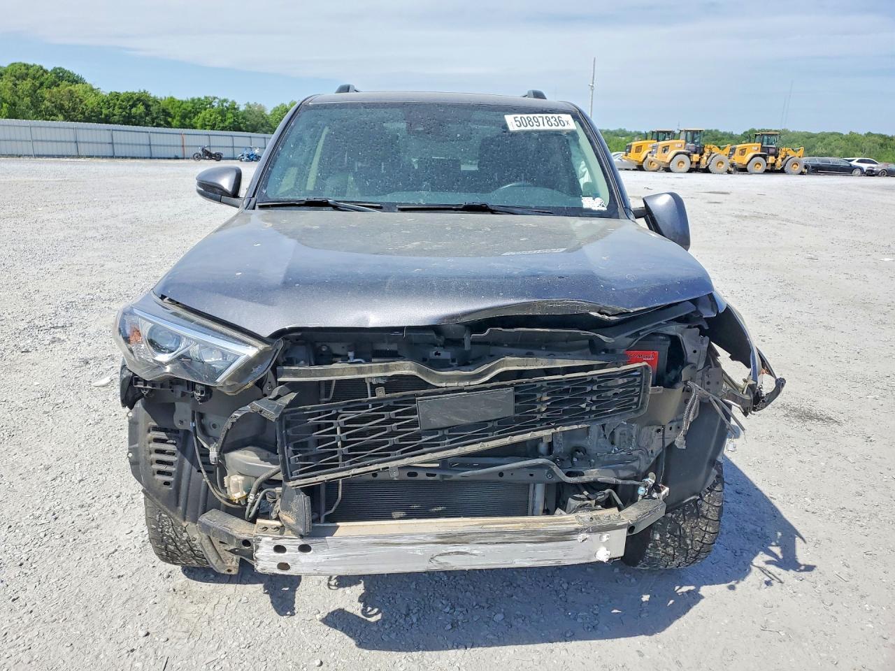 2022 Toyota 4 Runner - Фото 5
