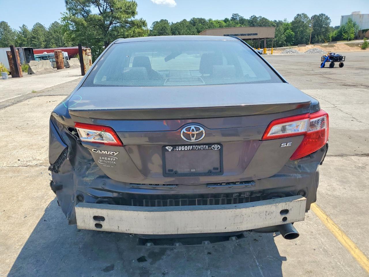 2013 Toyota Camry Se - Фото 6