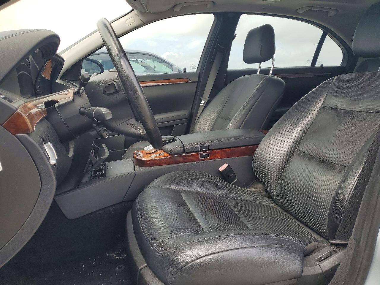 2008 Mercedes-Benz S 550 4Matic - Image 7