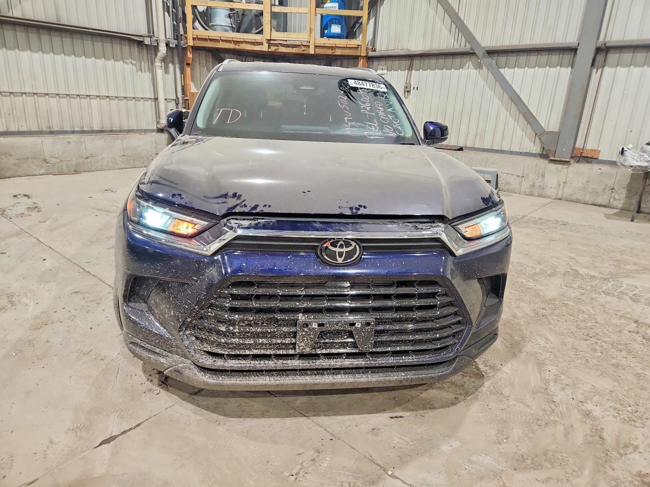 2024 Toyota Grand Highlander Xle - Image 5