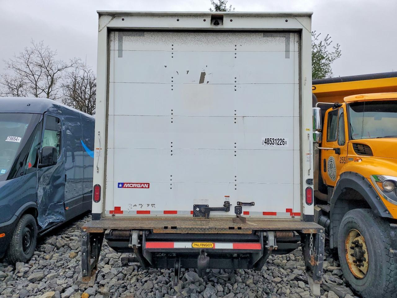 2022 Isuzu Nrr Box Truck - Фото 6