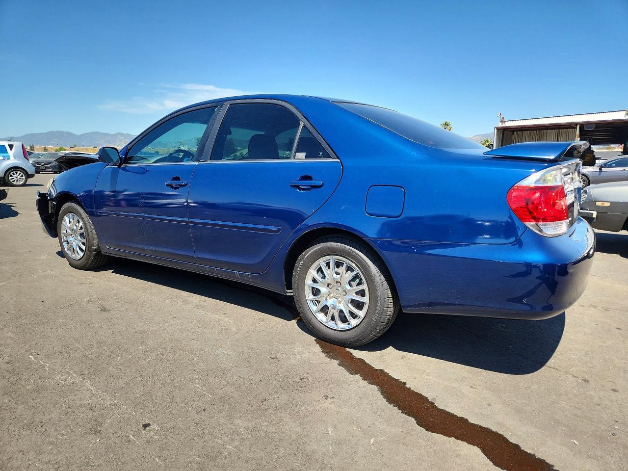 2006 Toyota Camry Le - Фото 2