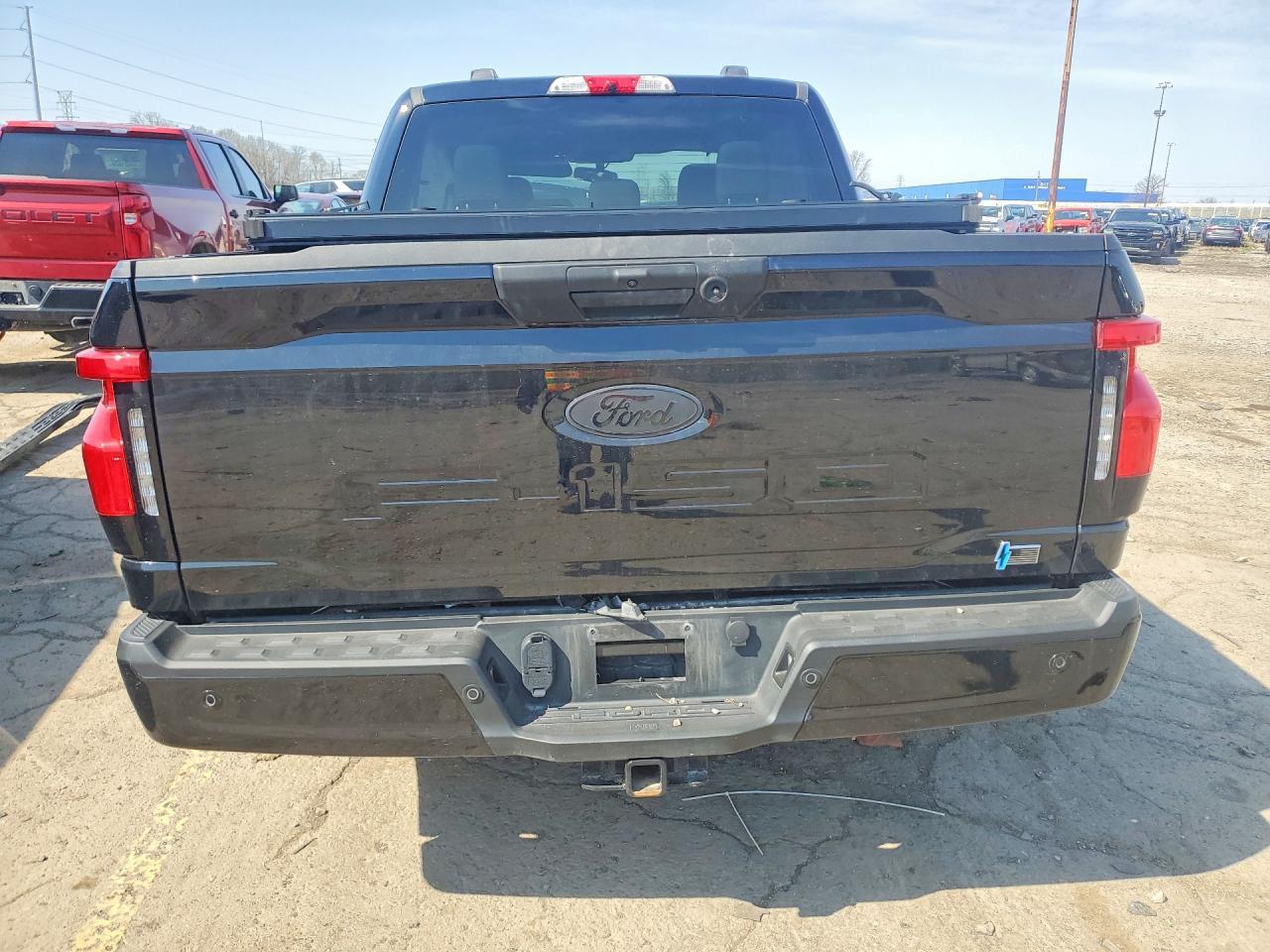 2025 Ford F150 Lightning Xlt - Фото 6