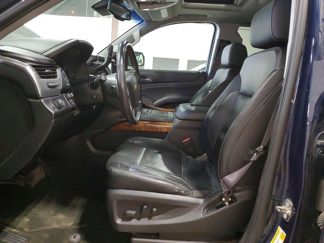 2017 Chevrolet Suburban C1500 Premier - Фото 7