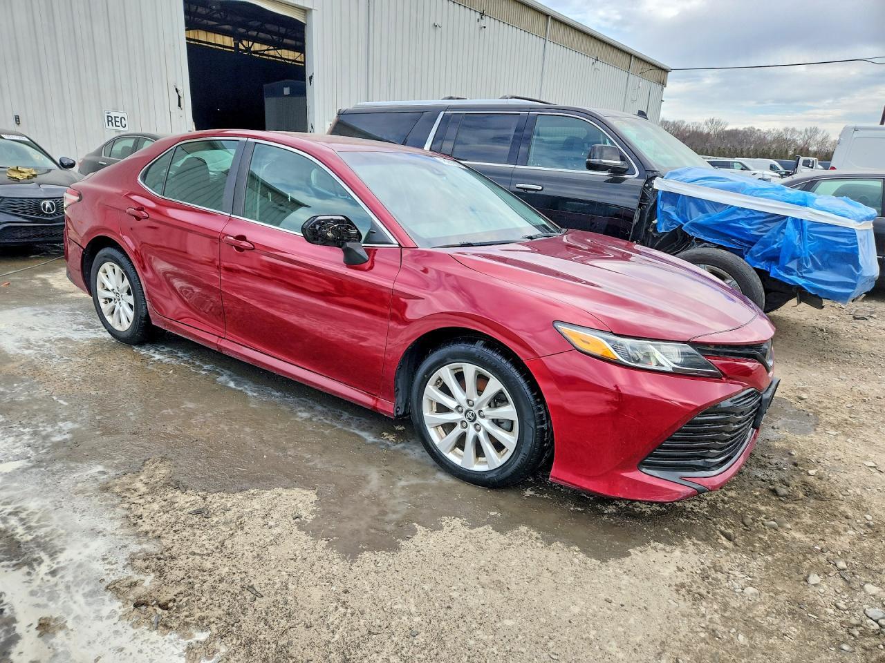 2018 Toyota Camry Le - Фото 4