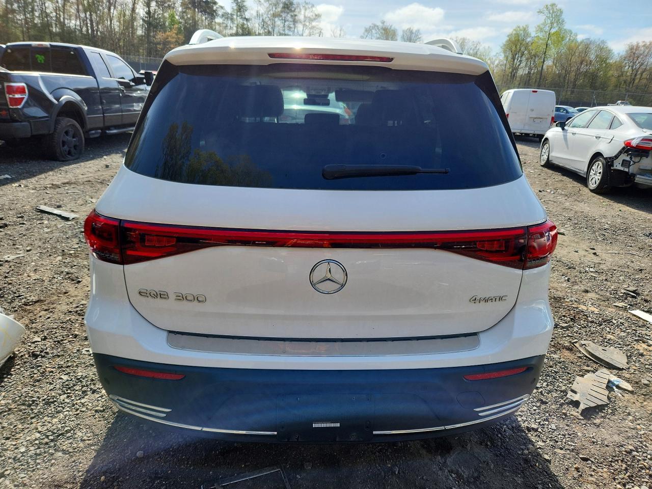 2023 Mercedes-Benz Eqb 300 4Matic - Фото 6