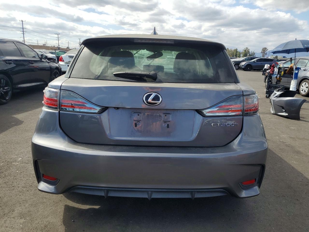2014 Lexus Ct 200 - Image 6
