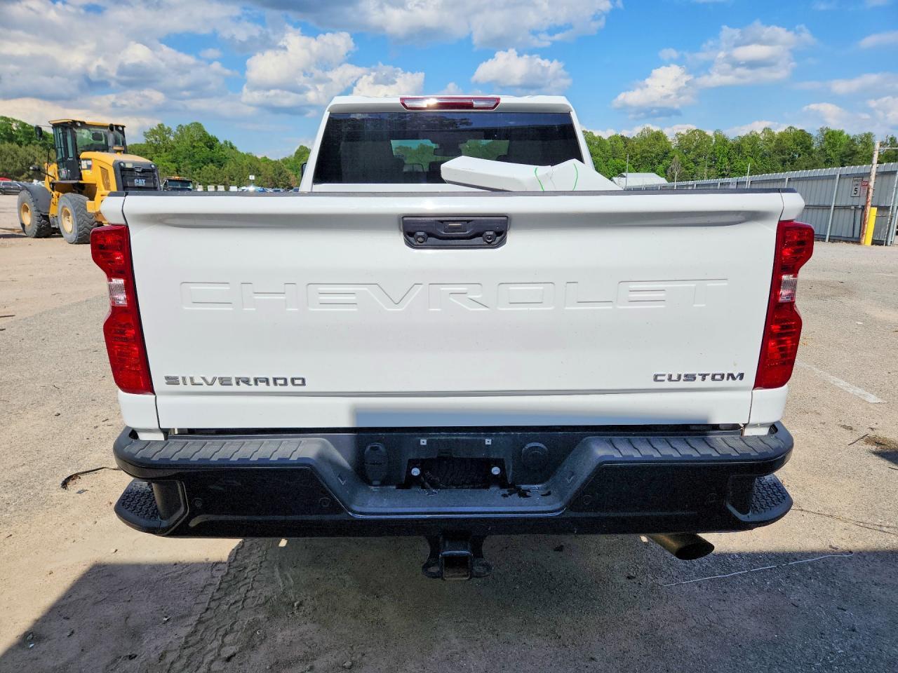 2024 Chevrolet Silverado K2500 Custom - Image 6