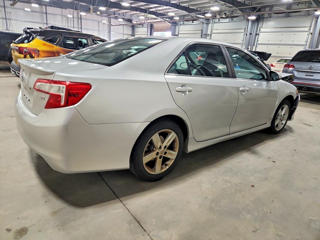 2012 Toyota Camry Se - Image 3