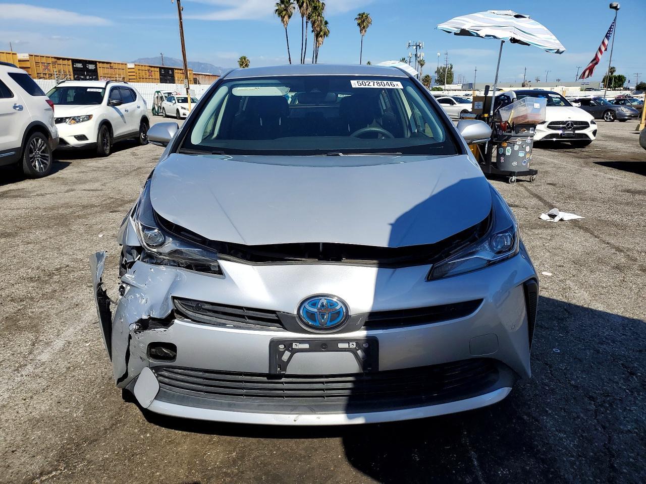 2022 Toyota Prius Le - Фото 5