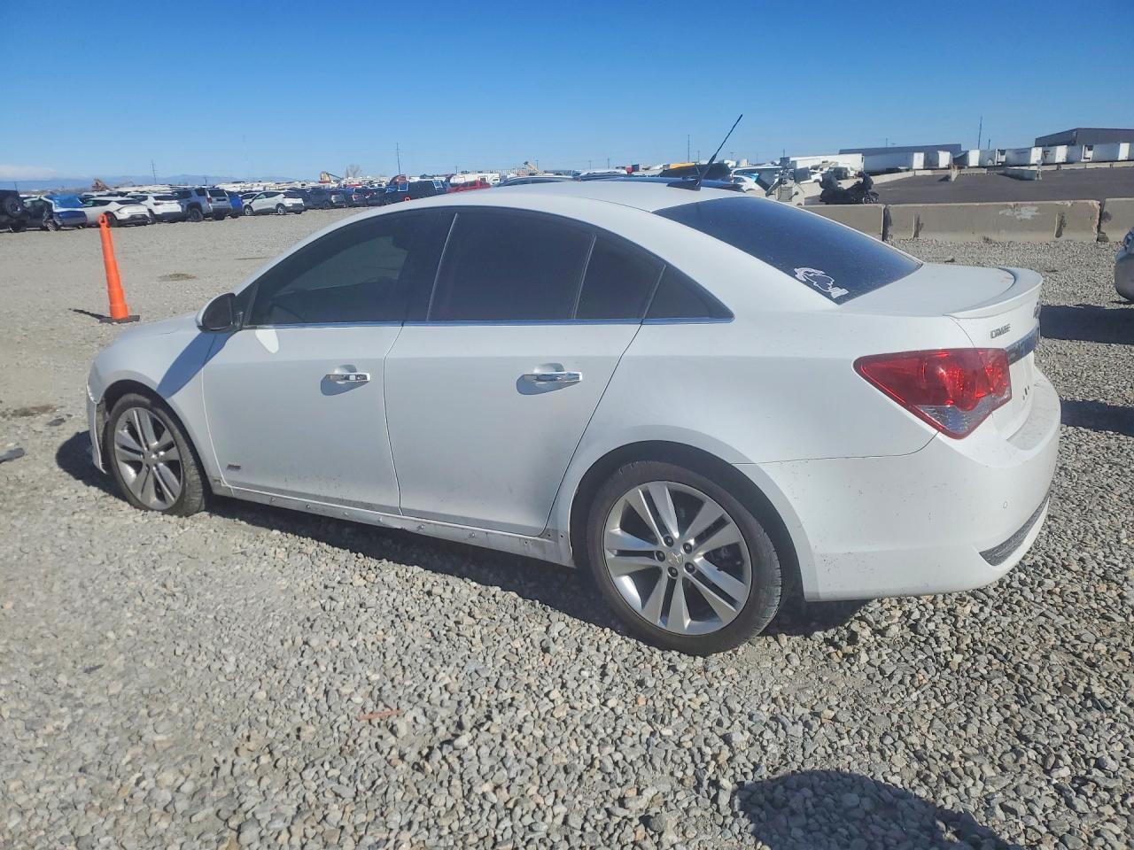 2012 Chevrolet Cruze Ltz - Image 2