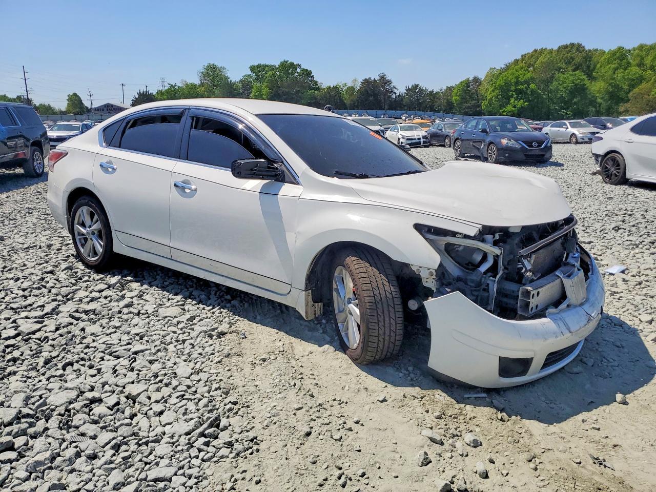 2014 Nissan Altima - Image 4