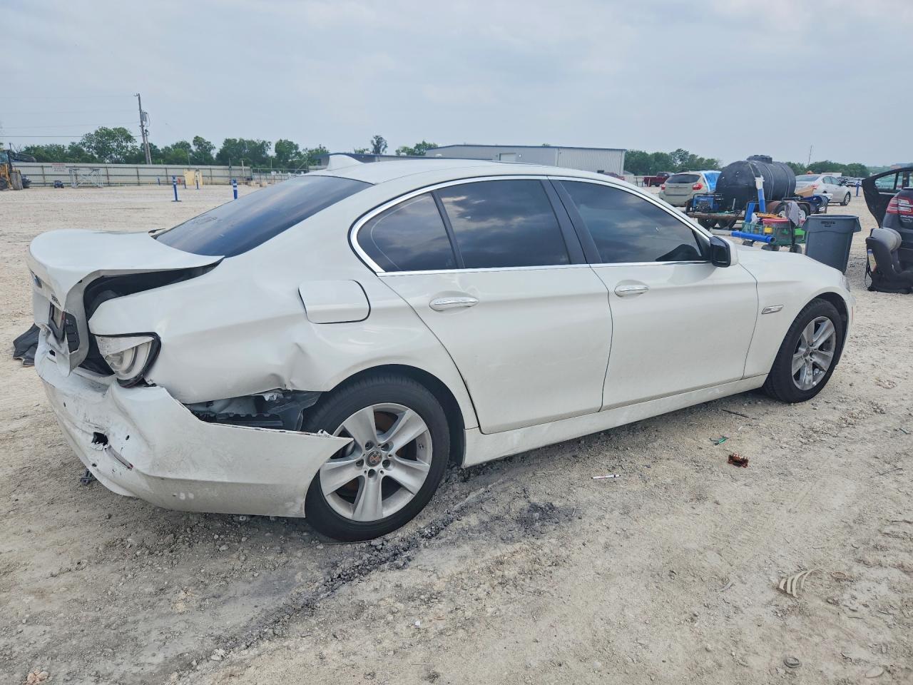 2011 BMW 528 I - Фото 3