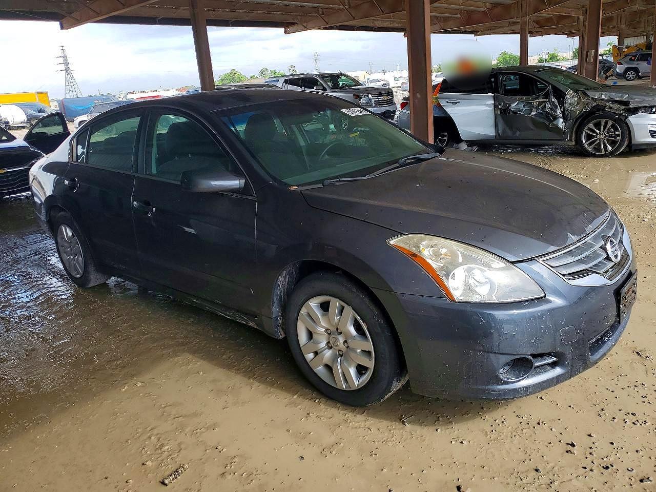 2010 Nissan Altima 2.5 - Image 4