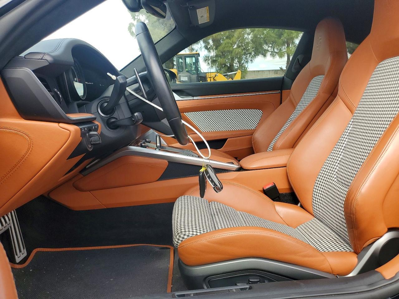 2023 Porsche 911 Turbo - Image 7