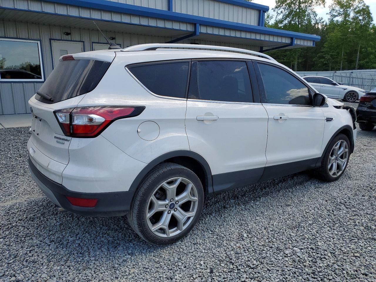 2018 Ford Escape Titanium - Фото 3