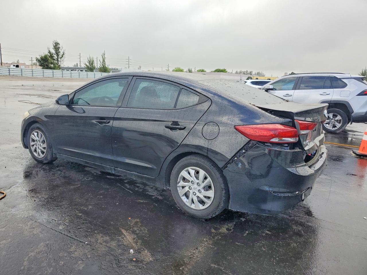 2018 Hyundai Elantra Se - Фото 2