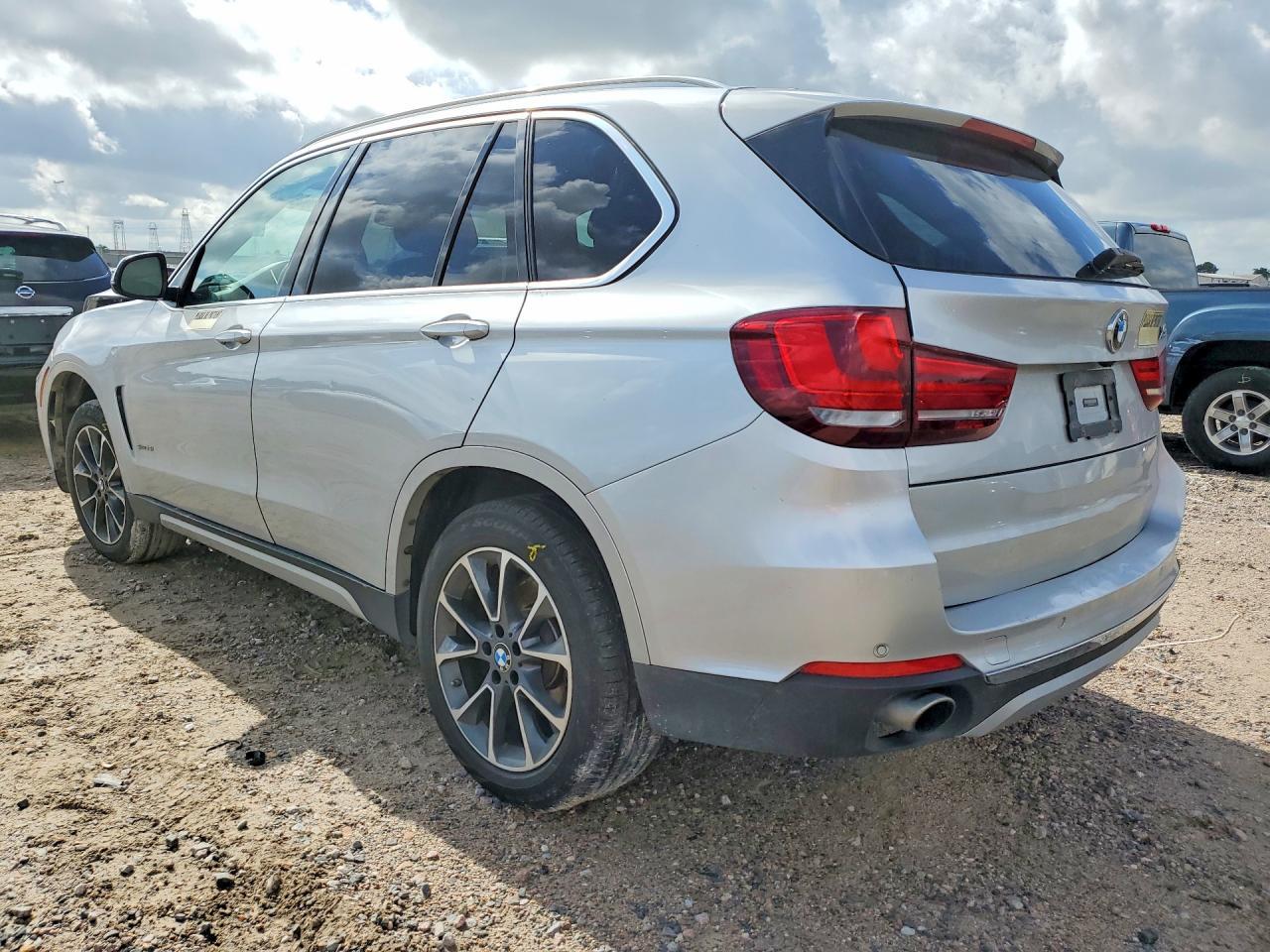 2017 BMW X5 Sdrive35I - Фото 2