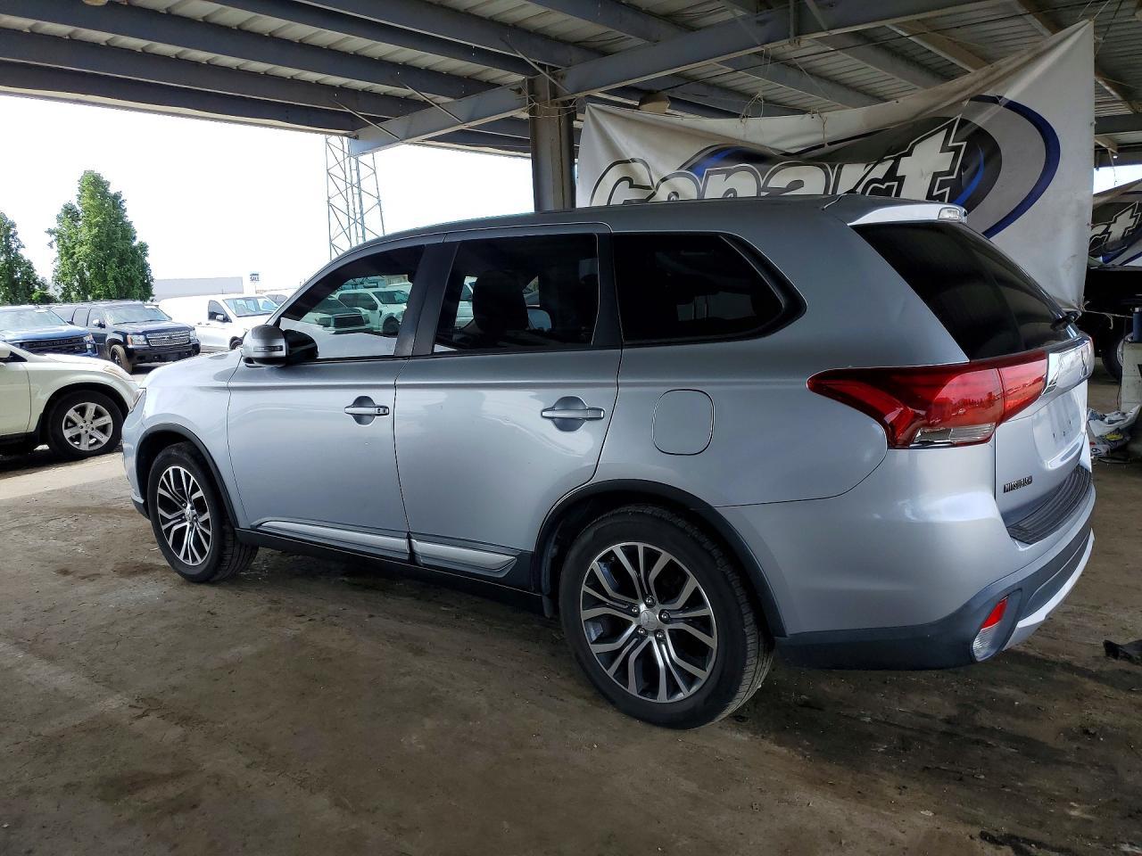 2016 Mitsubishi Outlander Se - Фото 2