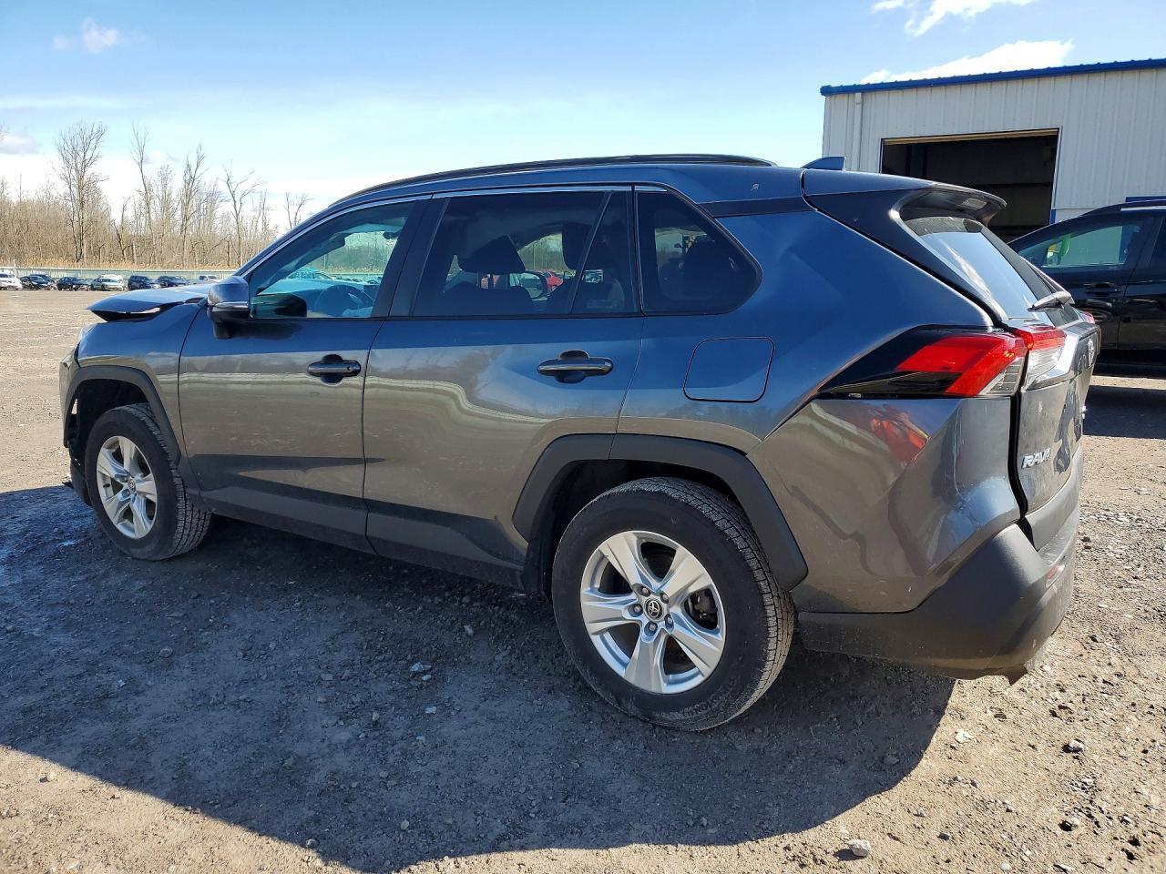 2021 Toyota Rav4 Xle - Image 2