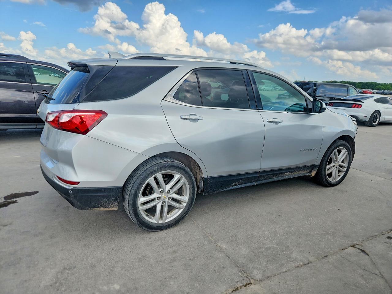 2019 Chevrolet Equinox Premier - Фото 3