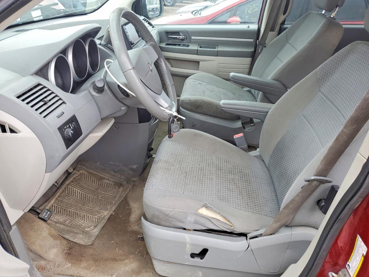2010 Dodge Grand Caravan Se - Image 7