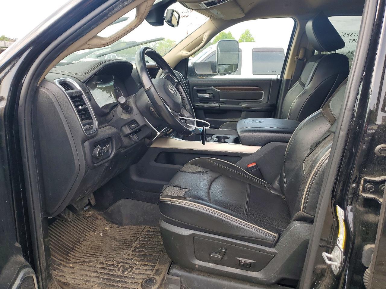 2022 Ram 3500 Laramie - Image 7