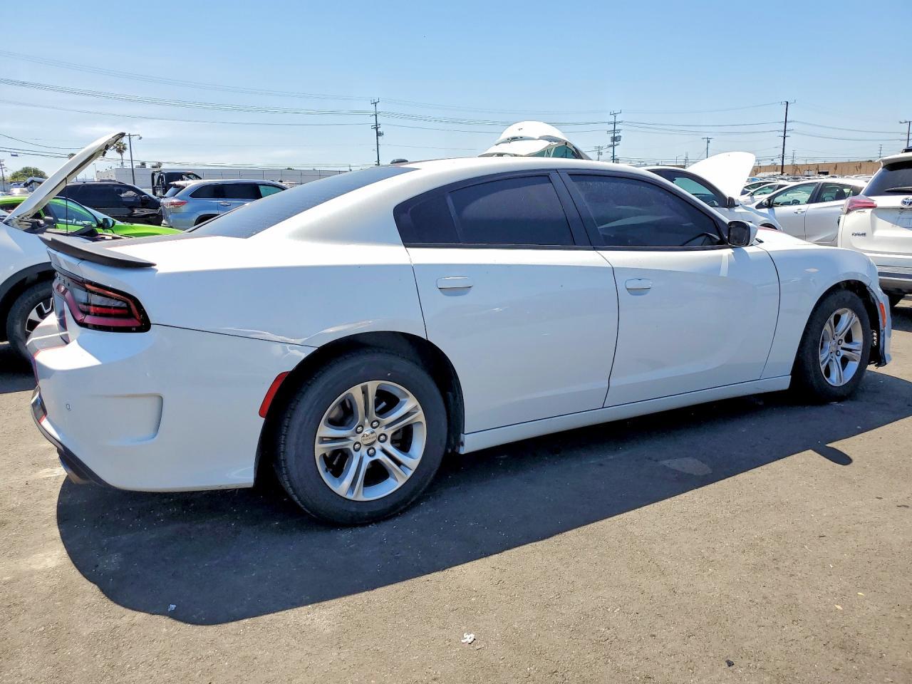 2020 Dodge Charger Sxt - Фото 3