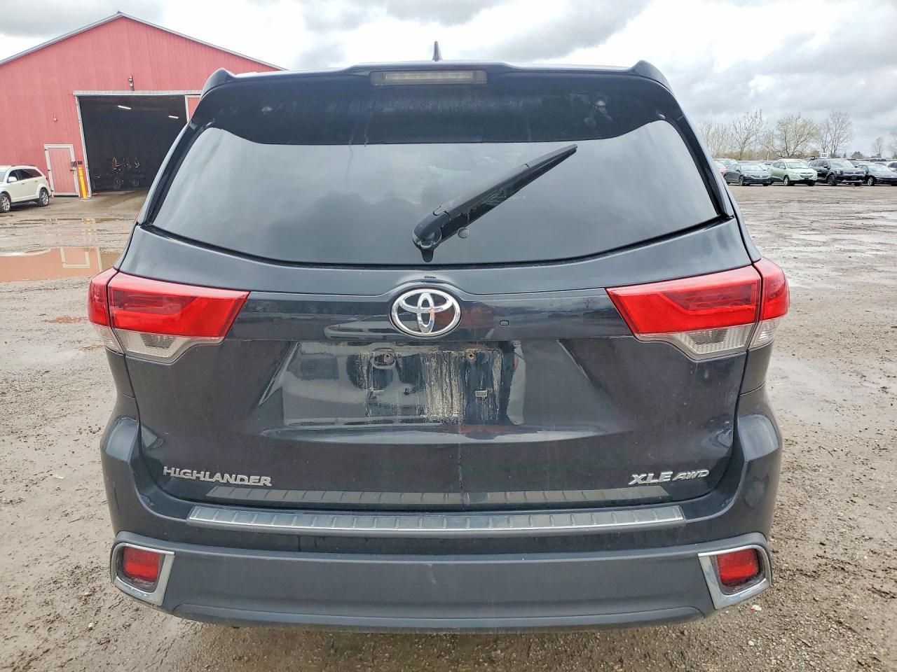 2019 Toyota Highlander Xle - Image 6